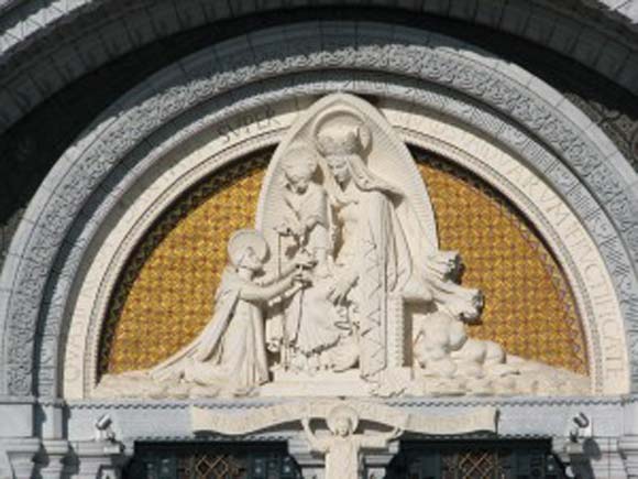 Our Lady gives the Rosary to St Dominic